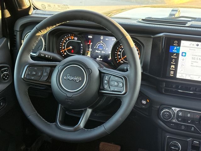 Used 2025 Black Jeep Texas Trail image 14
