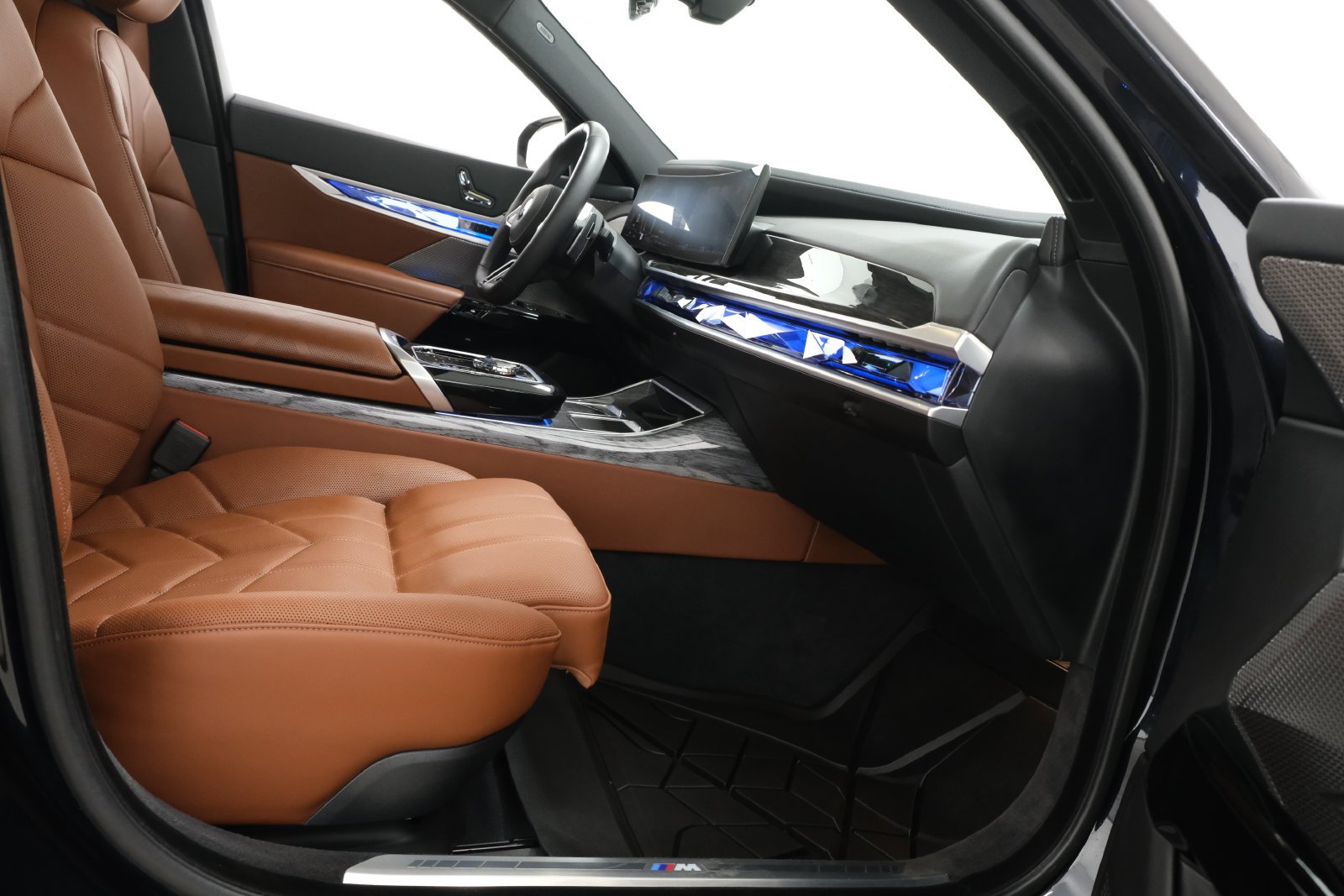 2025 BMW 7 Series 760i - Photo 41