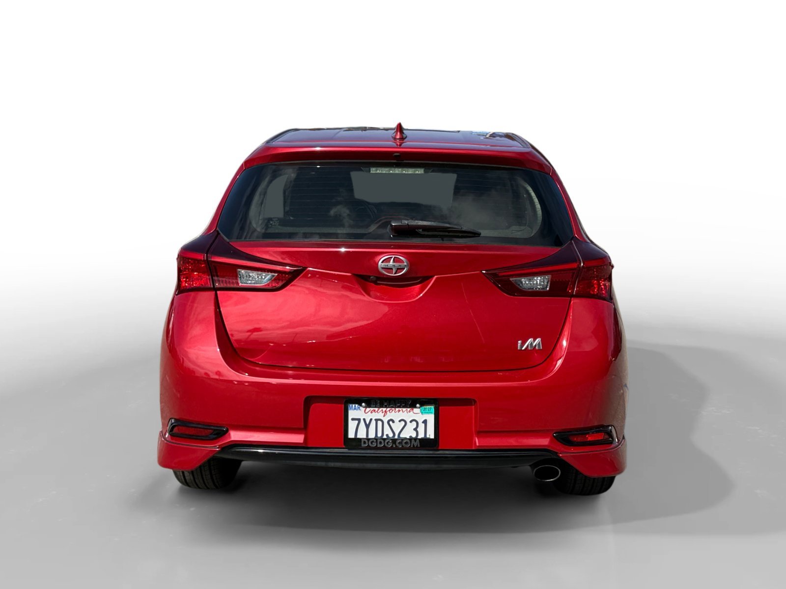 Used 2016 Barcelona Red Metallic Scion  image 4