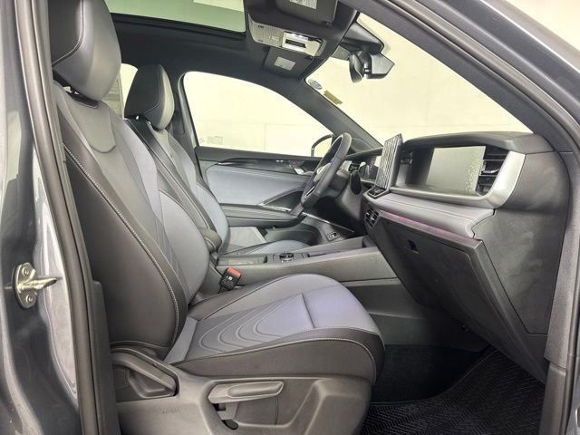 New 2026 Gray Volkswagen 2.0T SE R-Line Black image 4