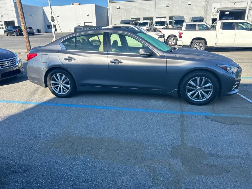 Used 2015 Gray INFINITI Premium image 4