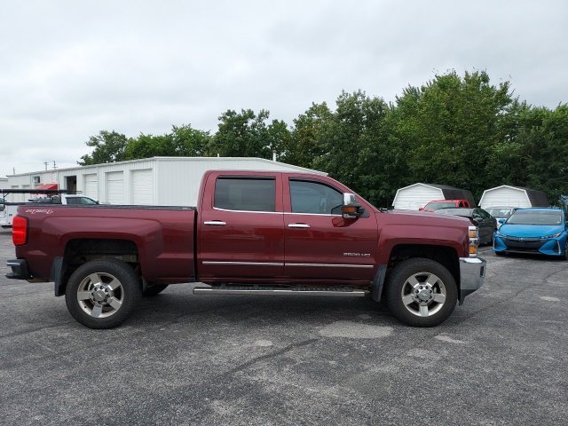 Used 2016 BUTTE RED METALLIC Chevrolet LTZ image 3