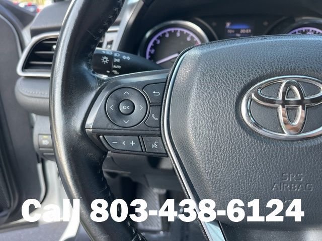 Used 2020 White Toyota SE image 21