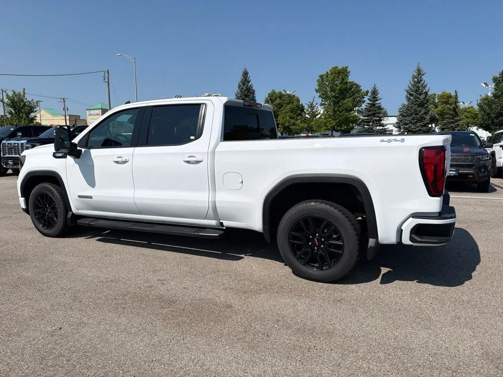 Used 2024 White GMC Elevation image 5