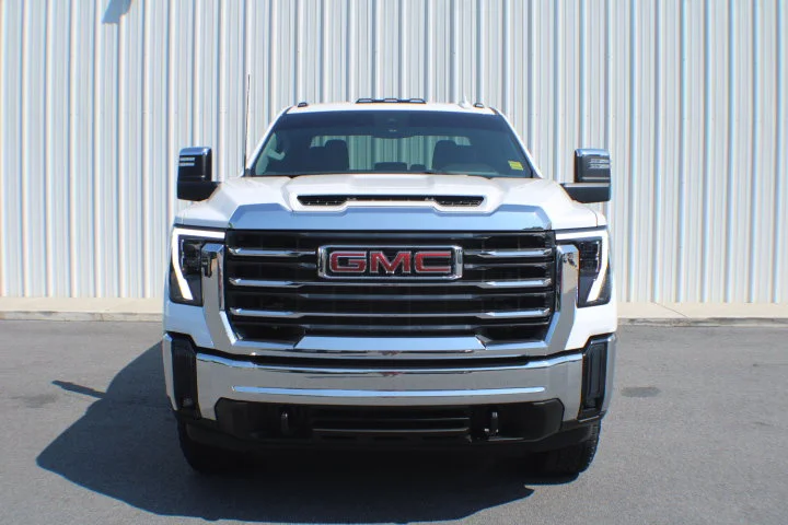 Certified Used 2025 Summit White GMC SLT image 19