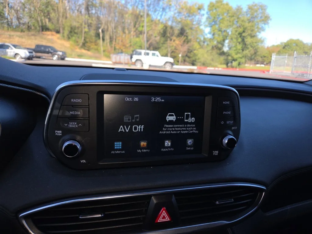 Used 2020 Red Hyundai SE image 22