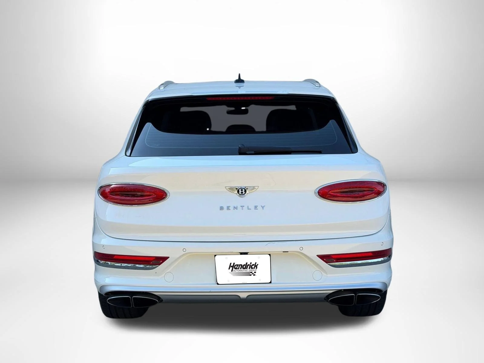 Used 2023 Glacier White Bentley  image 8
