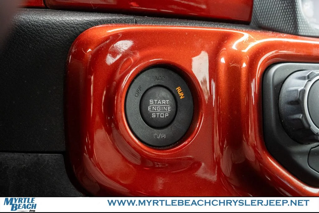 Used 2021 Black Clearcoat Jeep Sport image 28