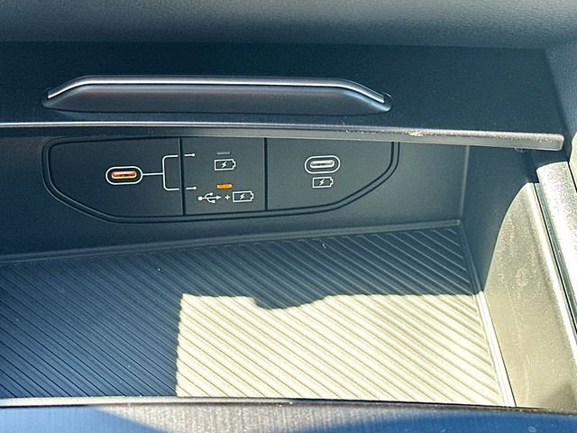 New 2026 Steel Gray Kia LX image 20