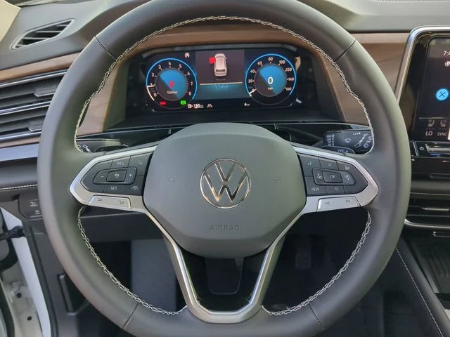 2026 Volkswagen Atlas SE w/Tech - Photo 31