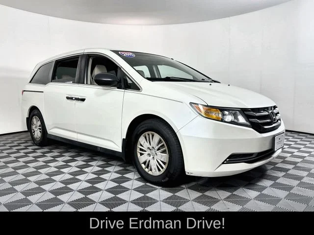 Used 2015 White Honda LX image 1