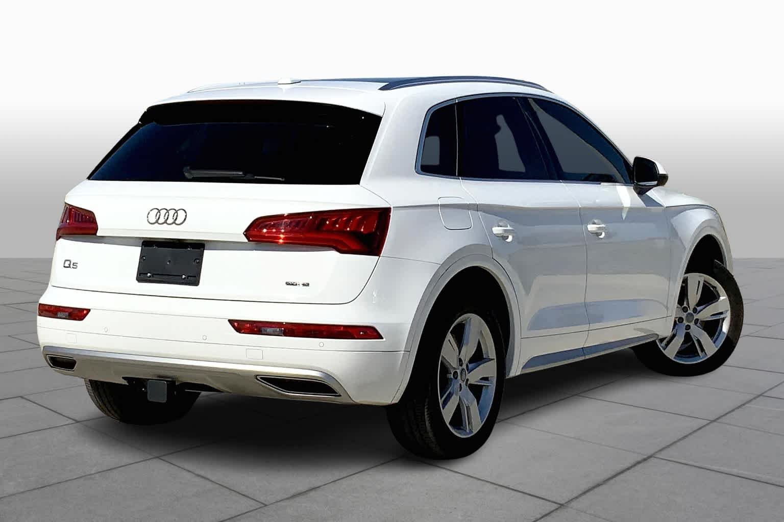 Used 2019 Ibis White Audi Premium Plus image 13