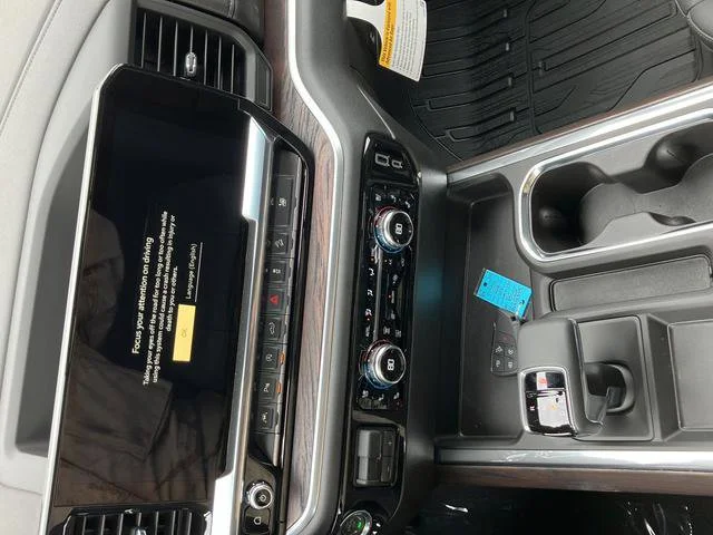 2026 GMC Sierra 1500 SLT - Photo 19
