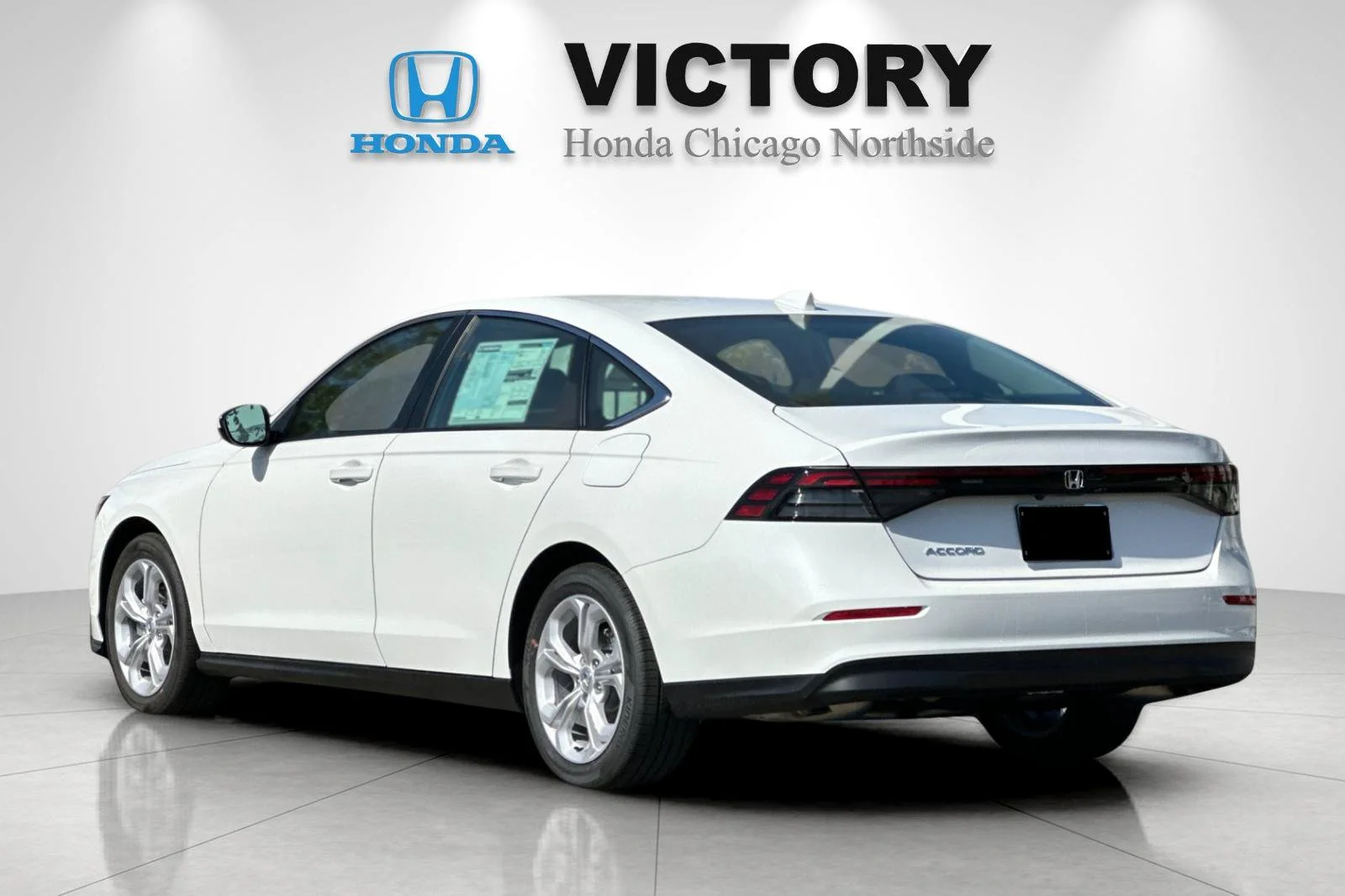 New 2026 Platinum White Pearl Honda LX image 3