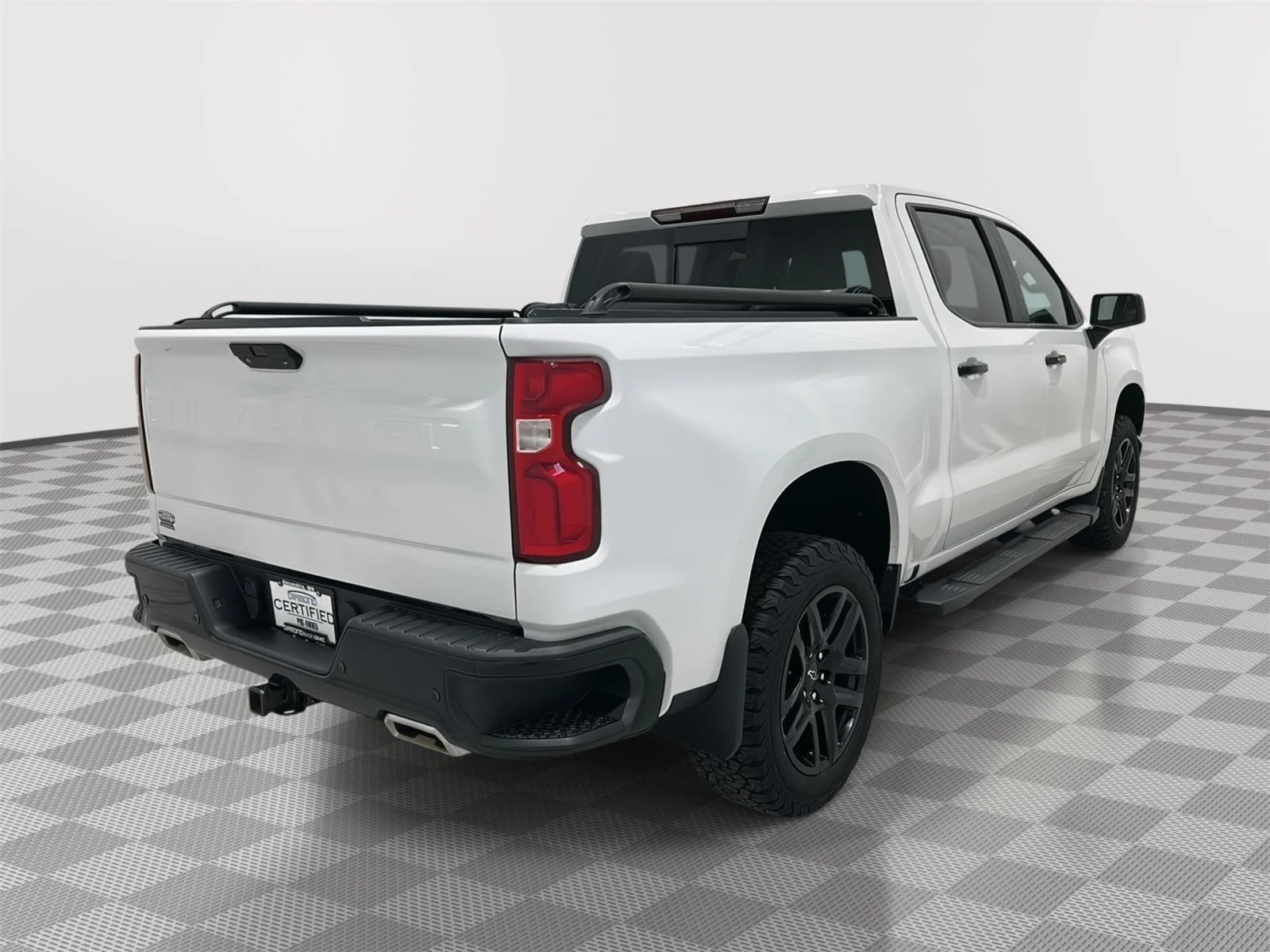 Used 2021 SUMMIT WHITE Chevrolet LT Trail Boss image 8