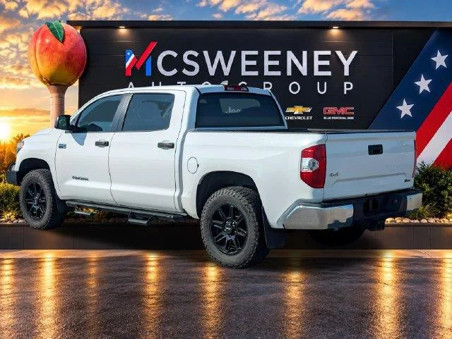 Used 2021 White Toyota SR5 image 3
