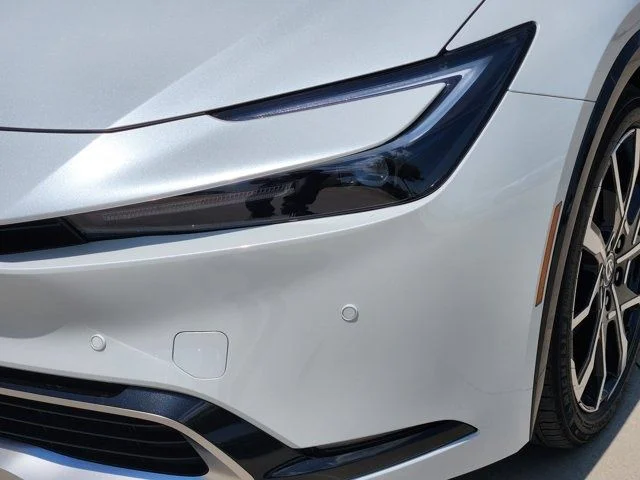 New 2025 Wind Chill Pearl Toyota XSE image 28