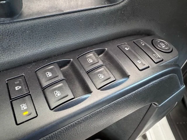 Used 2015 White Chevrolet Work Truck image 10