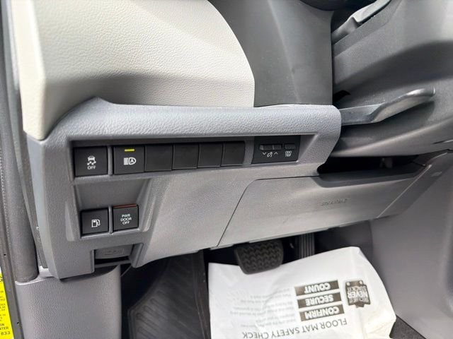 Used 2021 White Toyota XLE image 31