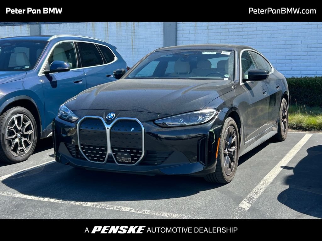 2023 BMW i4 eDrive35's photo