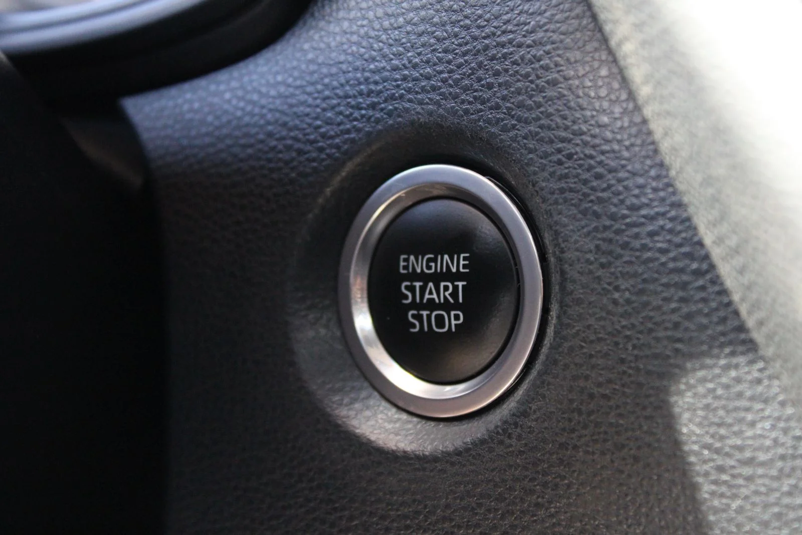 Used 2023  Toyota LE image 28