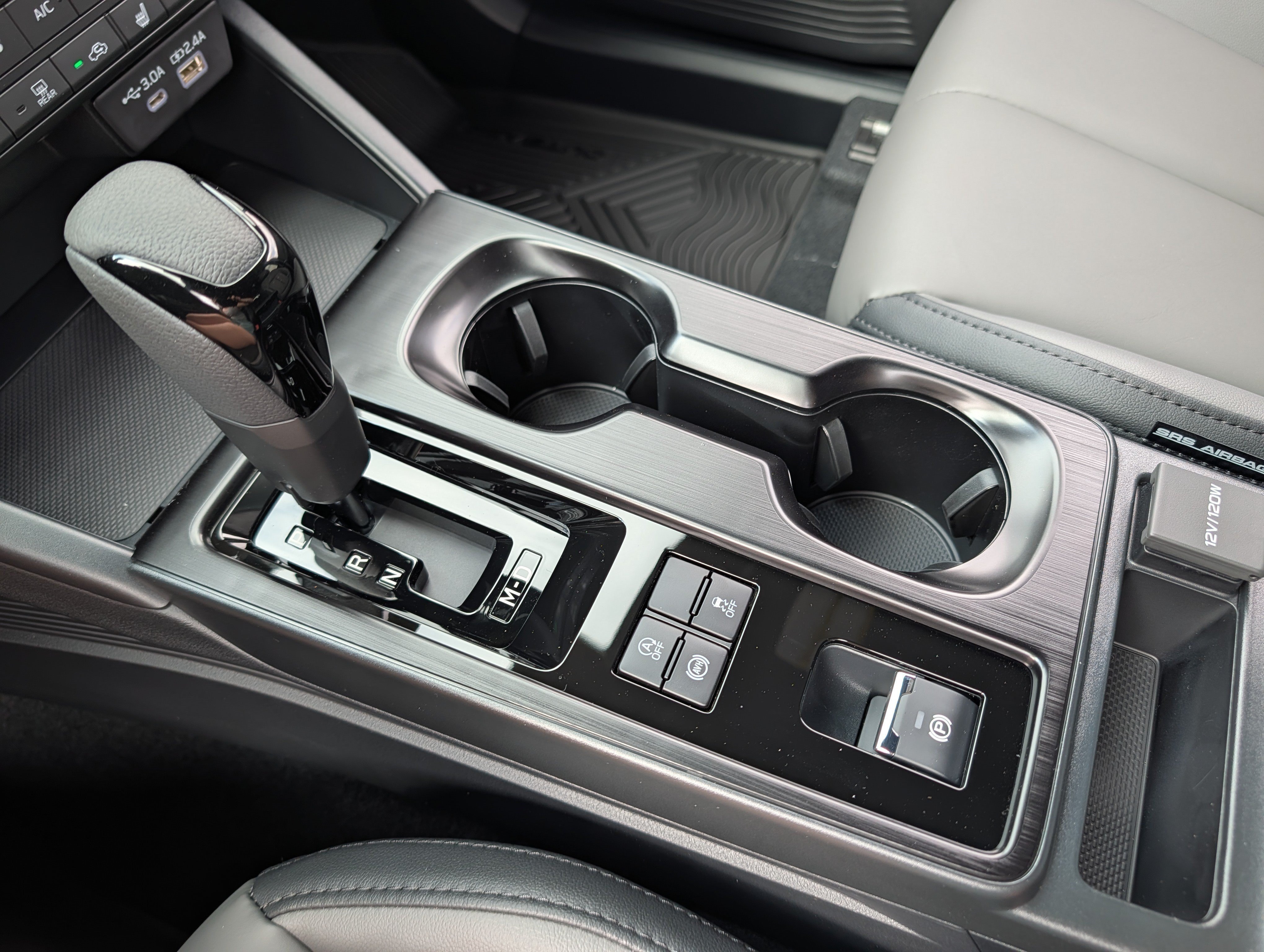 New 2026 CRYSTAL WHITE PEARL Subaru Premium image 10