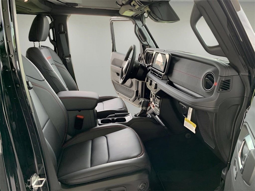 2025 Jeep Wrangler 4-Door Rubicon - Photo 41