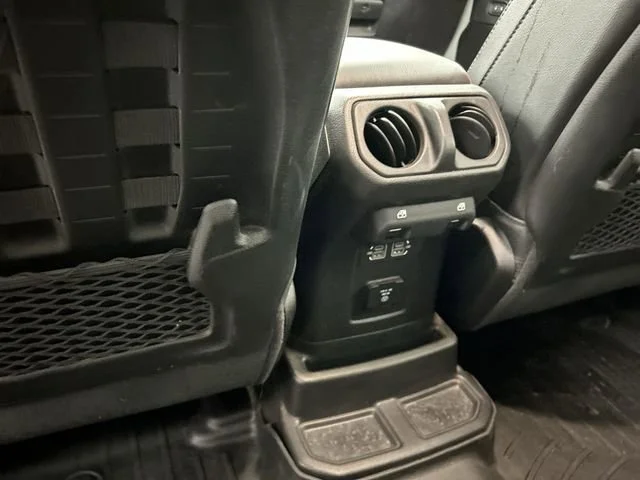 Certified Used 2023 Gray Jeep 4-Door Rubicon 4x4 image 25
