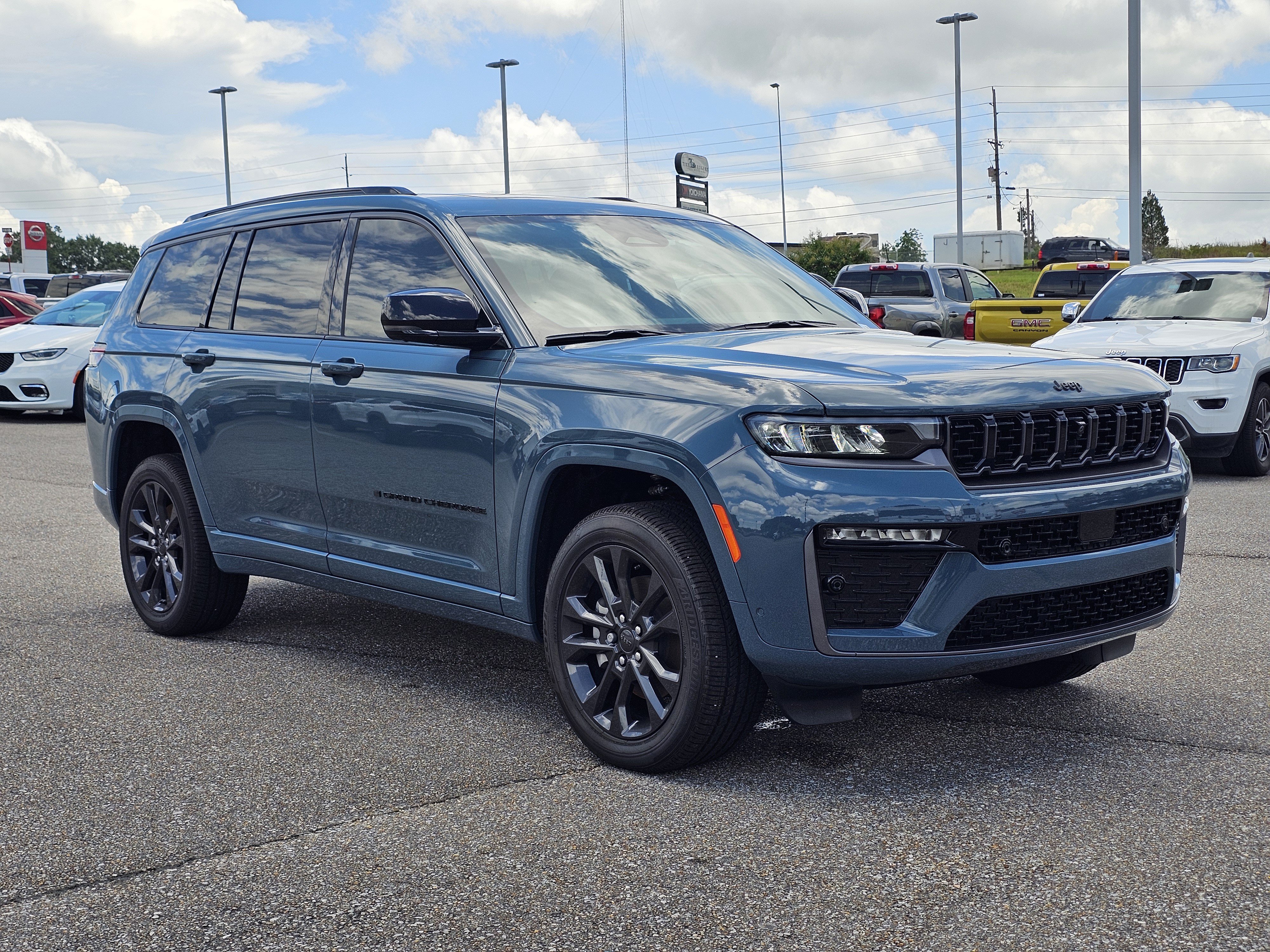 New 2026 Steel Blue Jeep Limited Reserve image 5