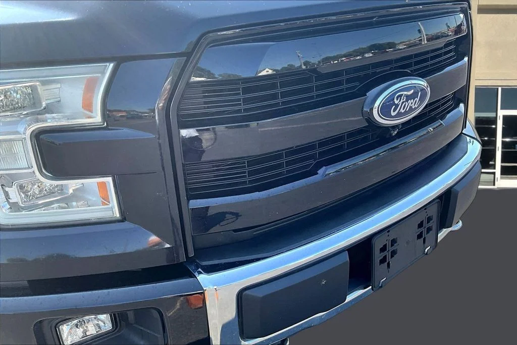 Used 2016 Shadow Black Ford Platinum image 35