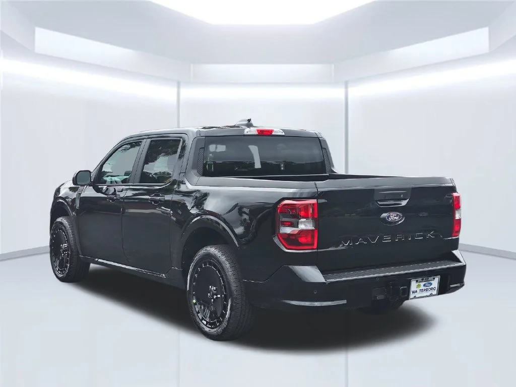 New 2026 Black Ford Lobo Standard image 18