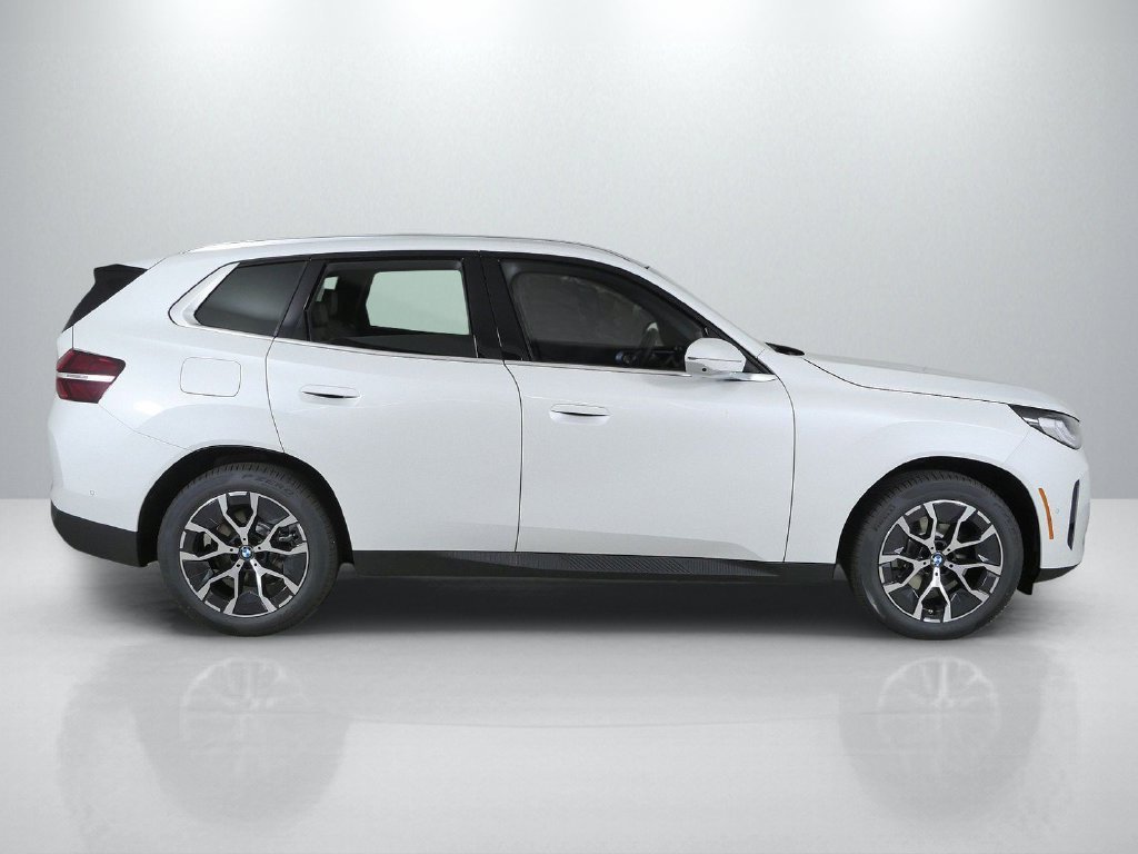 New 2026 Mineral White Metallic BMW 30 xDrive image 8