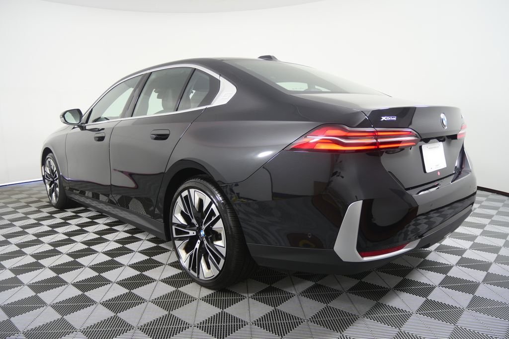 Certified Used 2026 Black Sapphire Metallic BMW 540i xDrive image 7