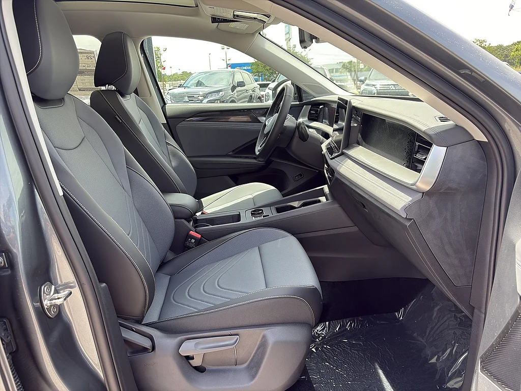 New 2026 Platinum Gray Metallic Volkswagen SE FWD image 16