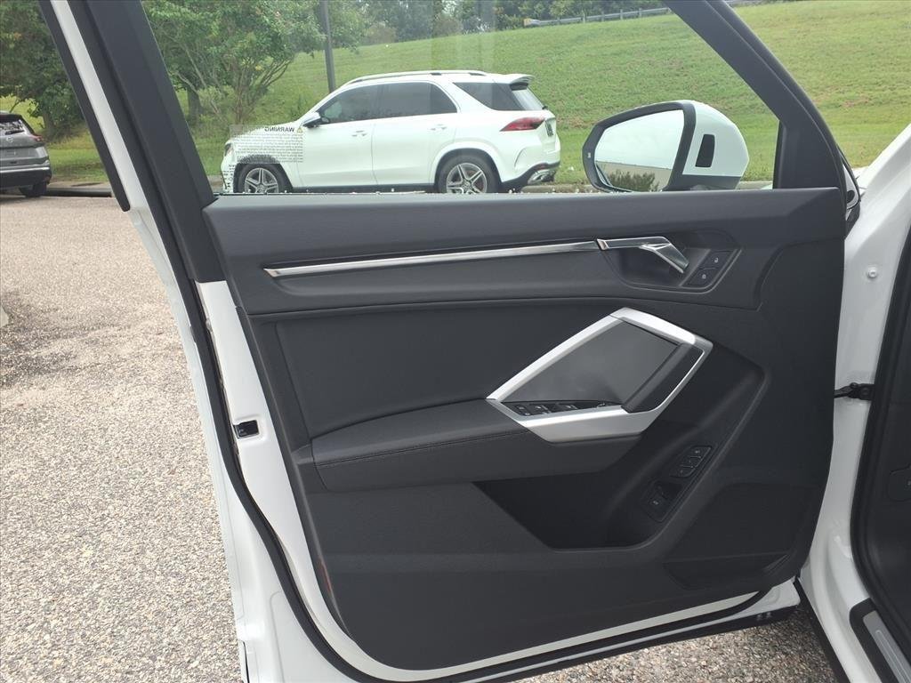 Used 2025 Arkona White Audi S line Premium image 15