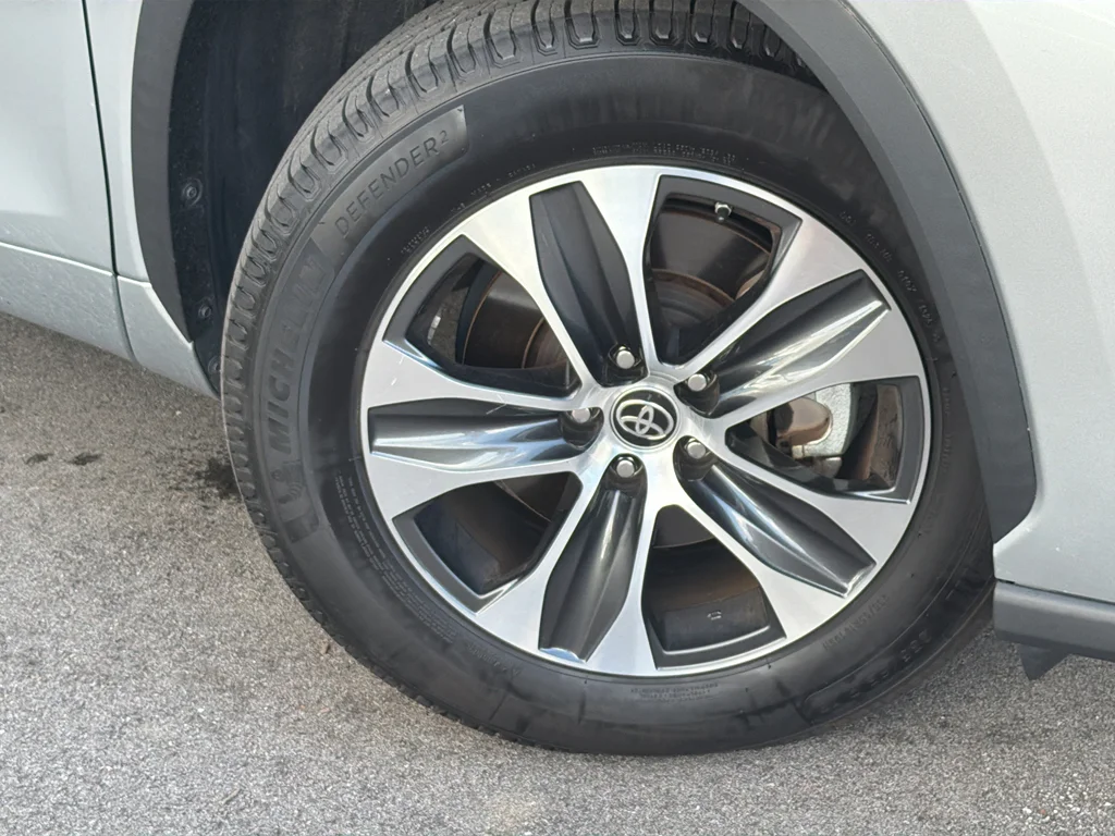 Used 2021 Celestial Silver Metallic Toyota XLE image 2