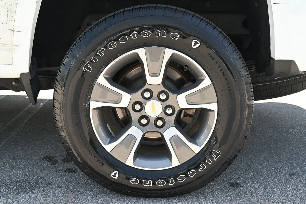 Used 2017 White Chevrolet Z71 image 7