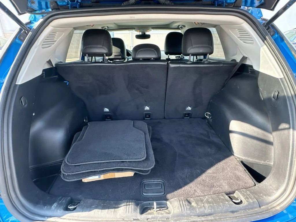 Used 2020 Blue Jeep Latitude image 31