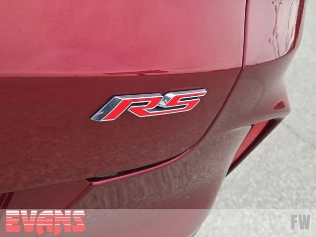 Used 2022 Red Chevrolet RS image 3
