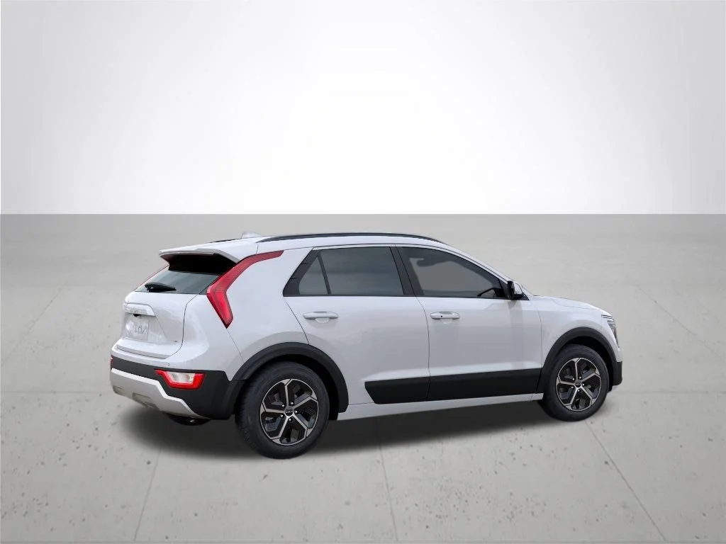 New 2026 Snow White Pearl Kia EX image 6