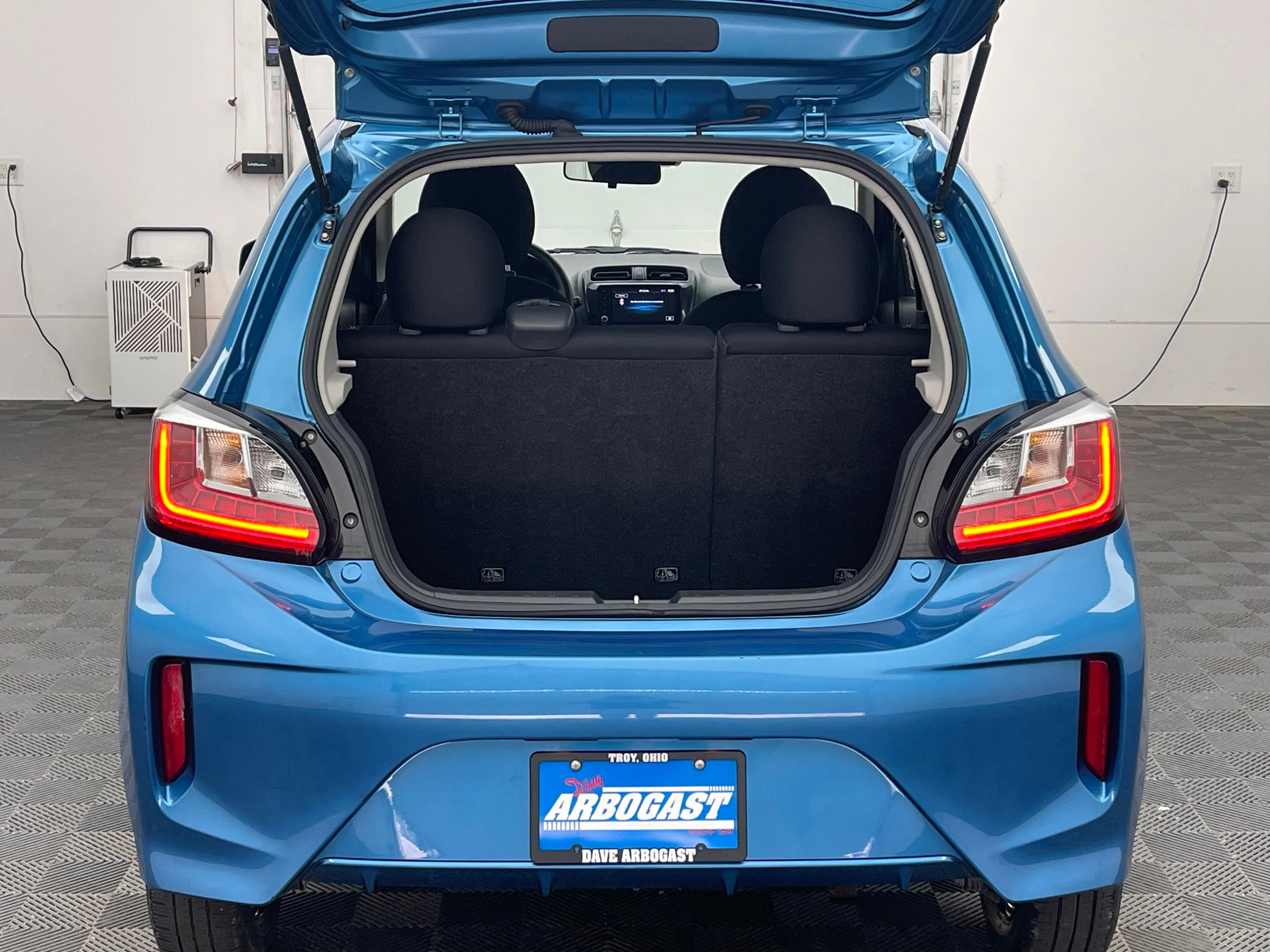 Used 2024 Blue Mitsubishi ES image 8