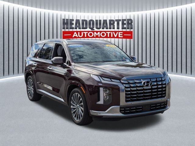 Used 2024 Red Hyundai Calligraphy image 3