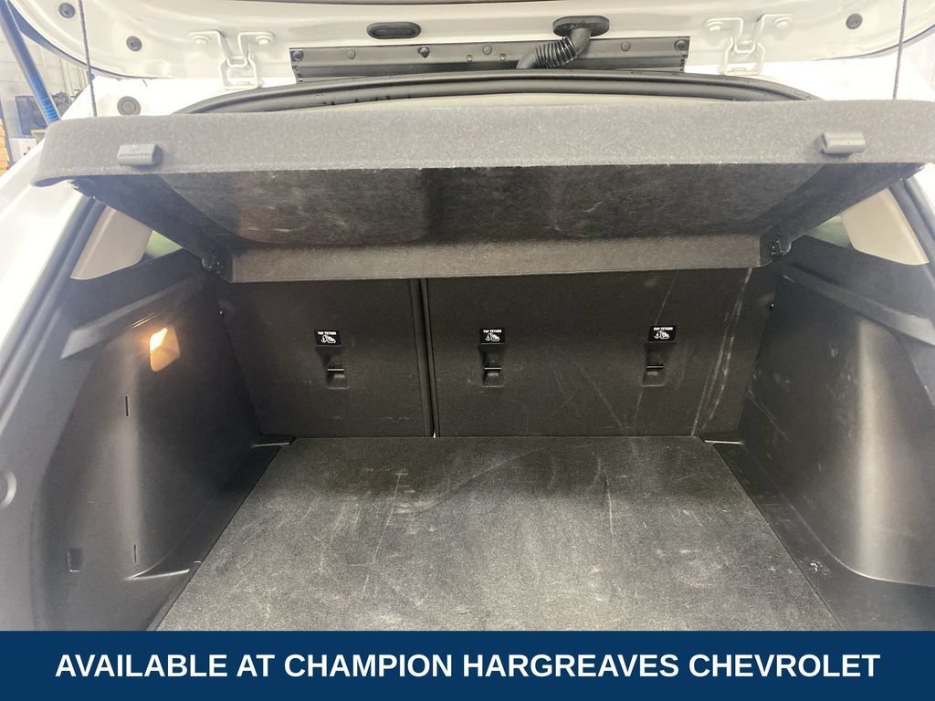 Used 2024 Summit White Chevrolet LT image 34