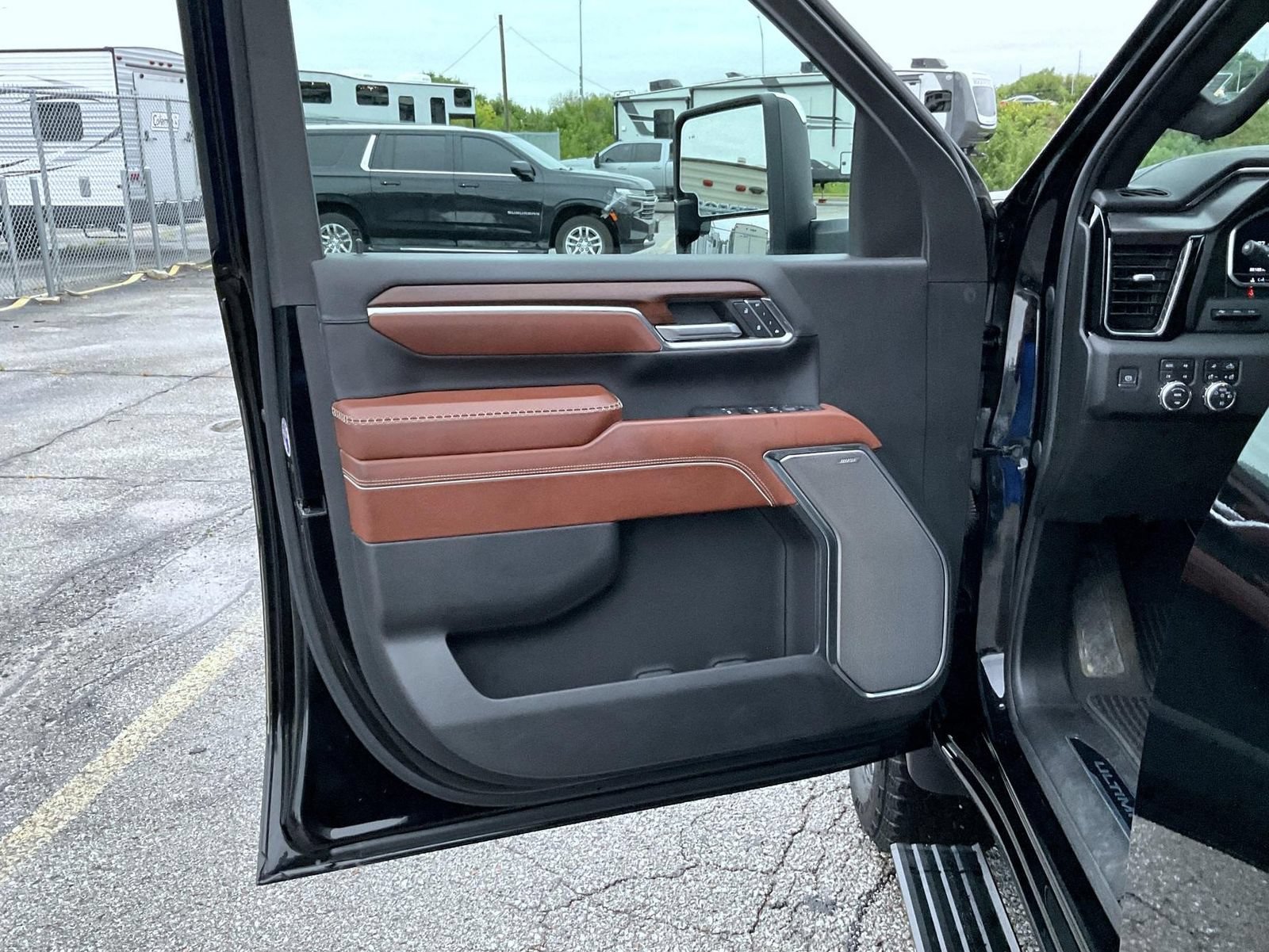 2024 GMC Sierra 2500HD Denali Ultimate - Photo 9