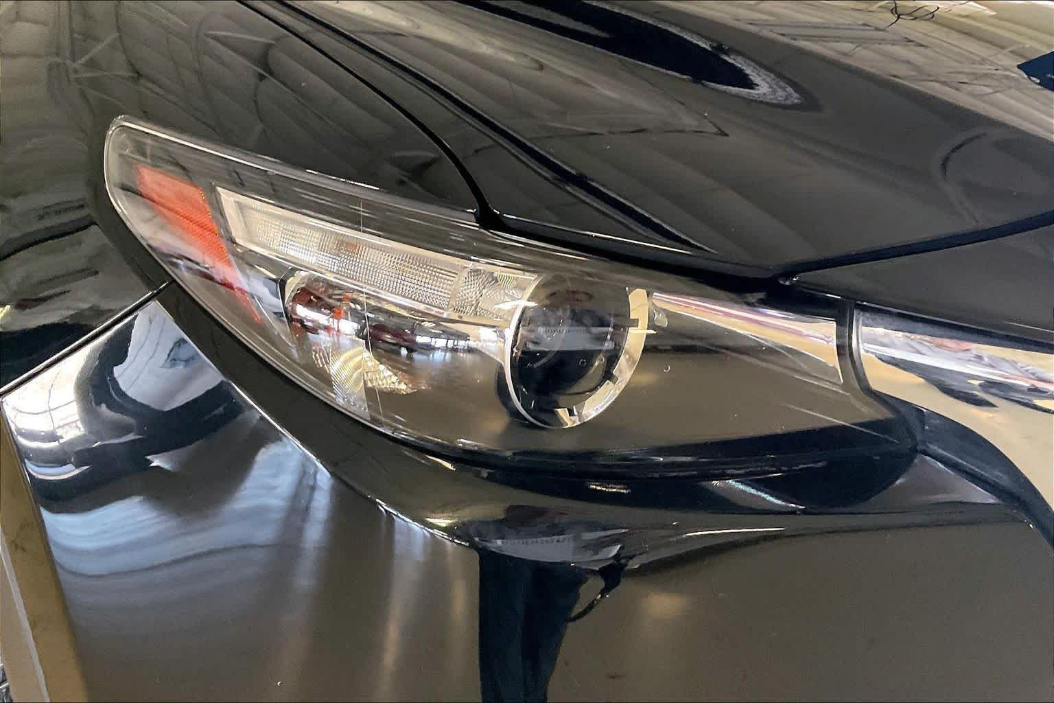 Used 2022 Jet Black Mica Mazda Touring image 24