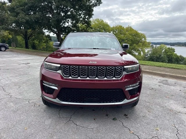 Used 2023 Red Jeep Summit Reserve image 2