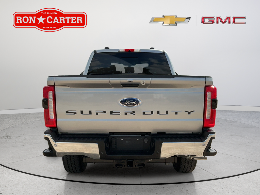 Used 2024 Silver Ford Lariat image 5