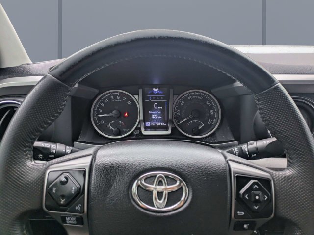 Used 2021 Silver Toyota SR5 image 27