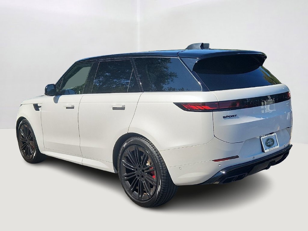 Used 2024 Ostuni Pearl White Metallic Land Rover Dynamic SE image 6