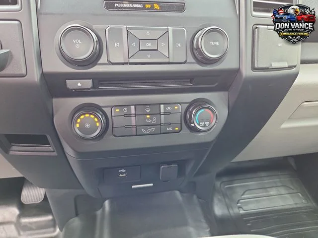 Used 2018 White Ford XL image 20